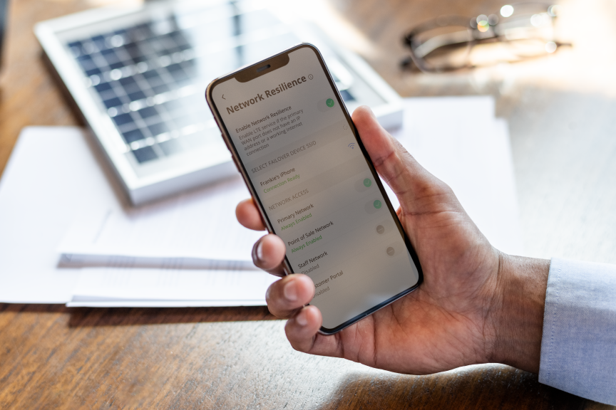 Command Worx in Hand